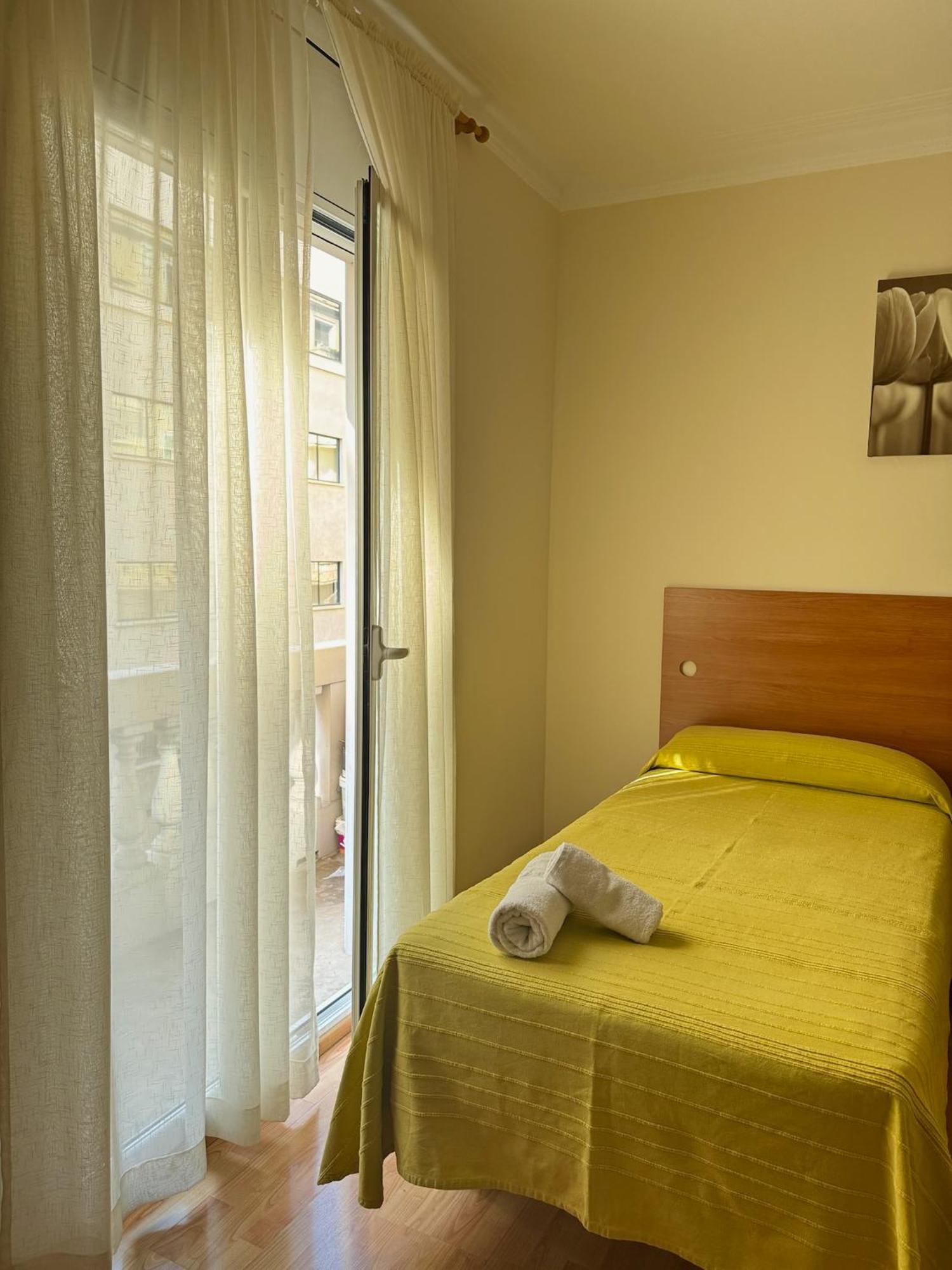 Pension Laforja Barcelona Exterior photo